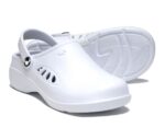 zuecos camareros blancos suecos nordic