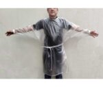 bata impermeable transparente