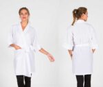Batas de clientas elegantes para peluquería y estética