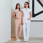 Uniforme de microfibra mujer