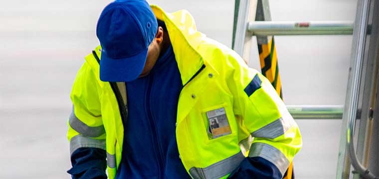 Ropa de Trabajo de Alta Visibilidad: Un Escudo Luminoso para la Prevención de Accidentes Laborales