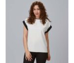 Blusa de mujer manga corta con vuelta 241100 – comodidad y estilo para el entorno laboral.