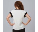 Blusa de mujer manga corta con vuelta 241100 – comodidad y estilo para el entorno laboral.