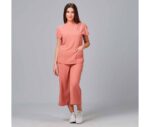 Blusa rosa pastel para trabajo en centro de belleza modelo 600024 - Ropa profesional cómoda y elegante