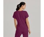 Blusa médica con escote en V curvo y tres bolsillos Carly Anatomía de Grey™ de Barco Spandex Stretch