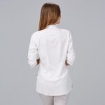 Blusa para mujer con cuello mao modelo 600041 - Ropa laboral elegante y cómoda