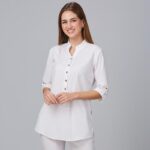 Blusa para mujer con cuello mao modelo 600041 - Ropa laboral elegante y cómoda