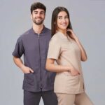 Casaca sanitaria peluquería y estética elegante